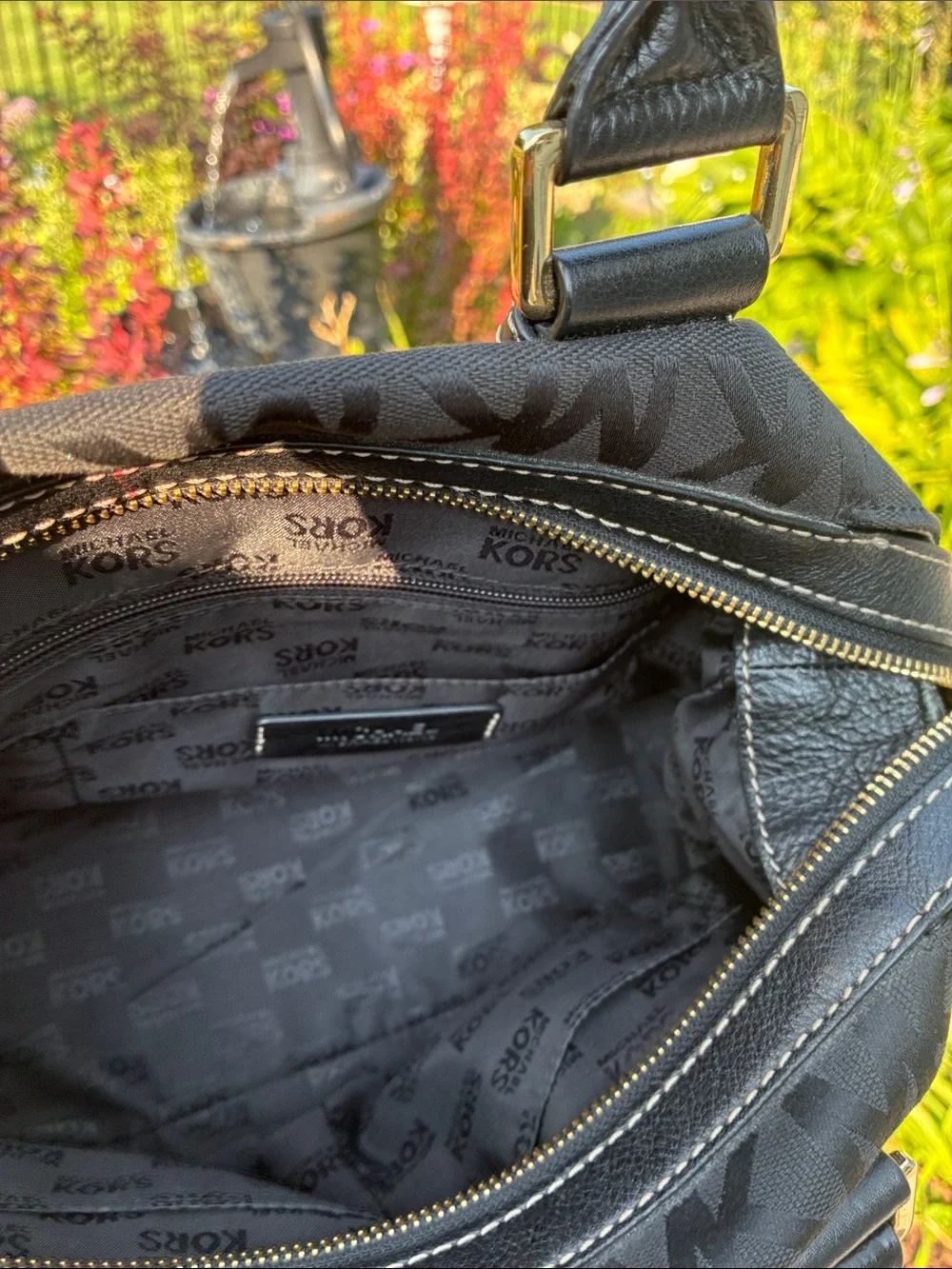 EUC Michael Kors Brookville  bowling bag Black  MK Logo Satchel with Gold Hardwa